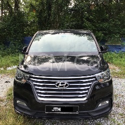 HYUNDAI STAREX ROYALE DELUXE 2.5