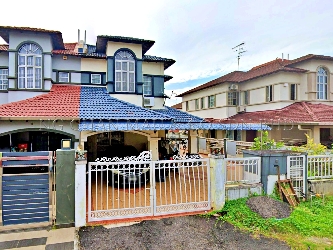 2 Storey Terrace House, End Lot, Renovated
