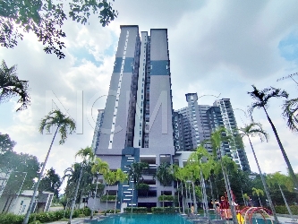 Condominium, Corner Lot