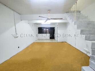 3 Storey Terrace House