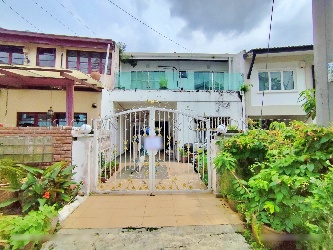 2 Storey Terrace House, Intermediate, Renovated