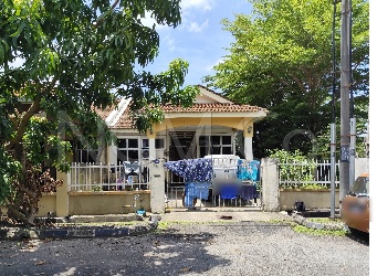 1 Storey Semi Detached House