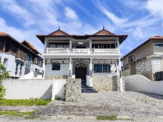 2 Storey Bungalow with private lift