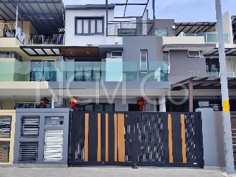 3 Storey Terrace House, Intermediate