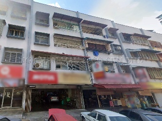 Ground Floor Shop Unit in Taman Salak South, KL