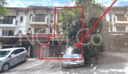 2.5 Storey Terrace House, Intermediate