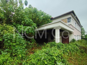 2 Storey Bungalow