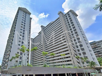 Condominium, Corner Lot