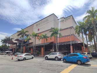Retail Unit, Corner Lot