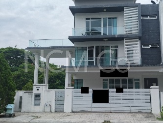 3 Storey Semi Detached House, Corner Lot