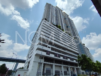 Service Apartment, Corner Lot