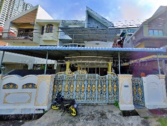 3 Storey Semi Detached House