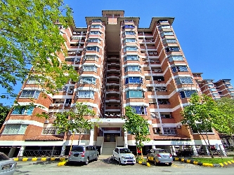 Green Acre Park Condominium