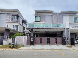 2.5 Storey Semi Detached House with Lift, Intermediate
