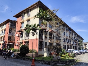 Apartment, End Lot