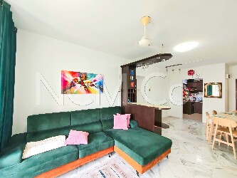 Apartment, Corner Lot