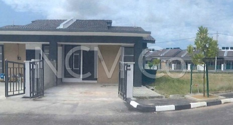 1 Storey Semi Detached House