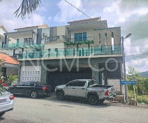 2.5 Storey Semi Detached House