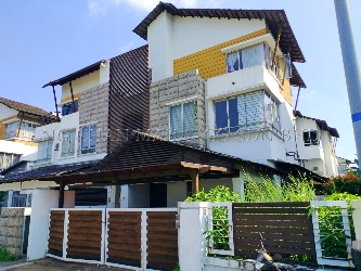 3 Storey Semi Detached House