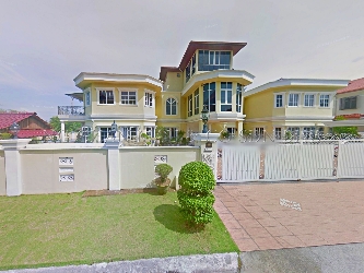 2.5 Storey Bungalow House