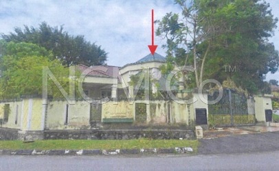 Residential Land erected with Abandoned Detached House