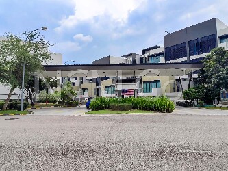 Exclusive Town House