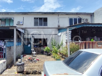 2 Storey Terrace House, Intermediate, Low Cost, Renovated