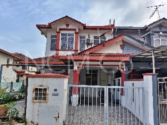 2 Storey Terrace House With Extra Land, End Lot