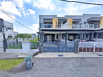 1.5 Storey Terrace House, End Lot