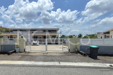 1 Storey Semi Detached House