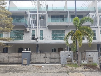 3 Storey Terrace House, Intermediate
