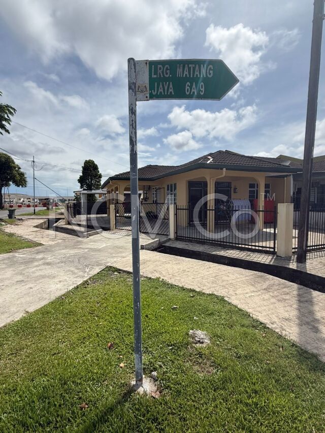 1 Storey Terrace House, Corner Lot