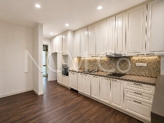 Service Apartment, Corner Lot