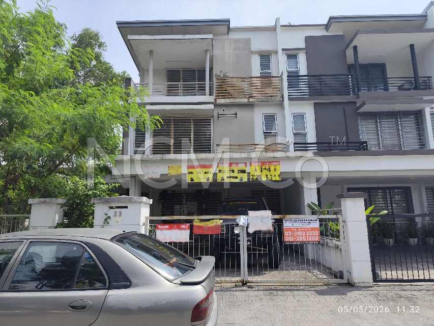 2.5 Storey Terrace House, End Lot