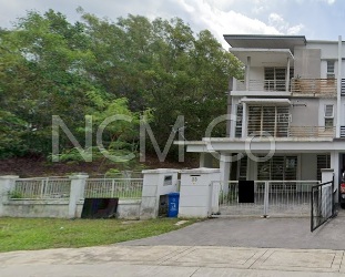 2.5 Storey Terrace House, End Lot