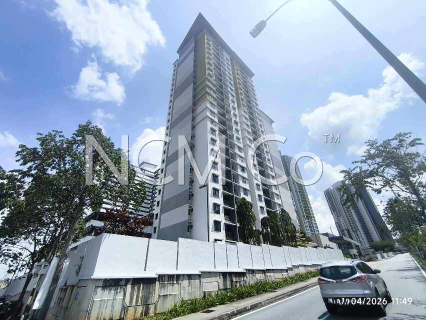 Condominium, Corner Lot