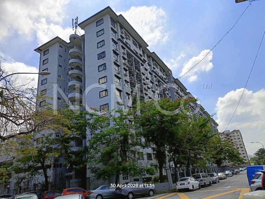 Apartment, Corner Lot