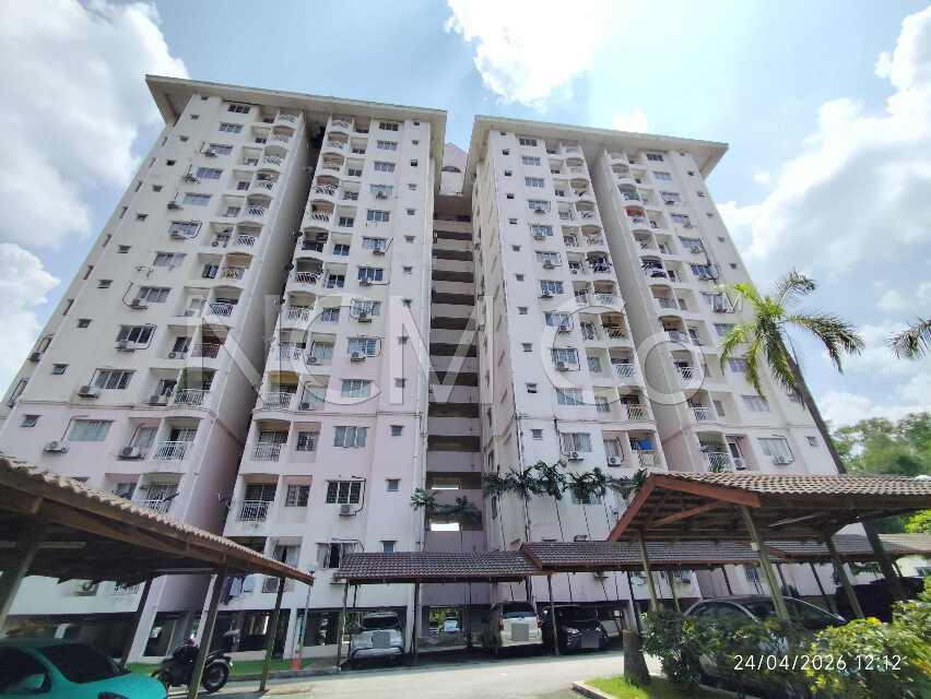 Condominium, Corner Lot