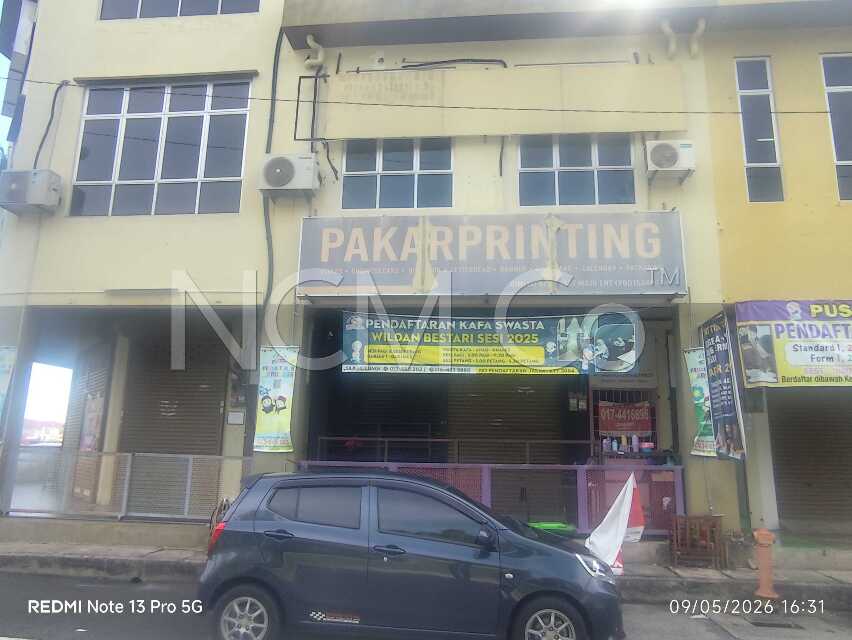 2 Storey Terrace Shop House, Intermediate