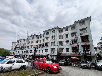 Apartment, Corner Lot