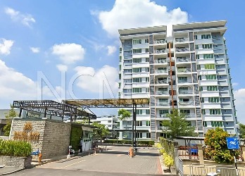 Condominium, Corner Lot