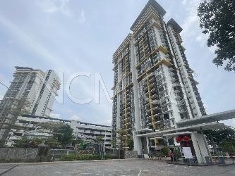 Apartment, Corner Lot