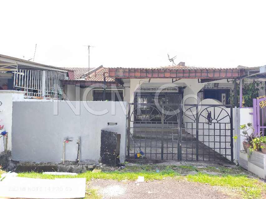 1 Storey Terrace House, Intermediate