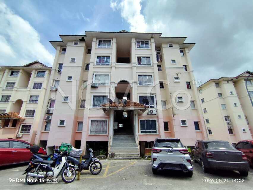 Apartment, End Lot