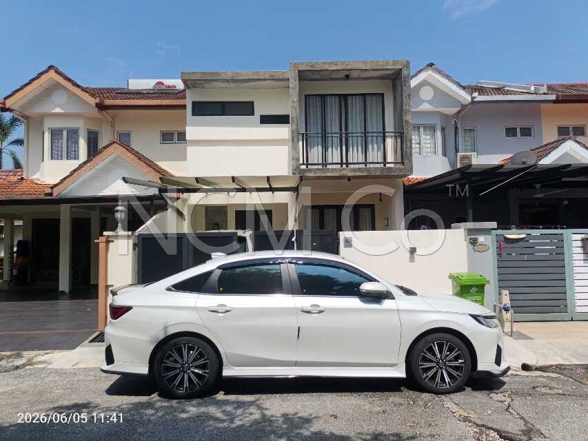 2 Storey Terrace House, Intermediate, Renovated