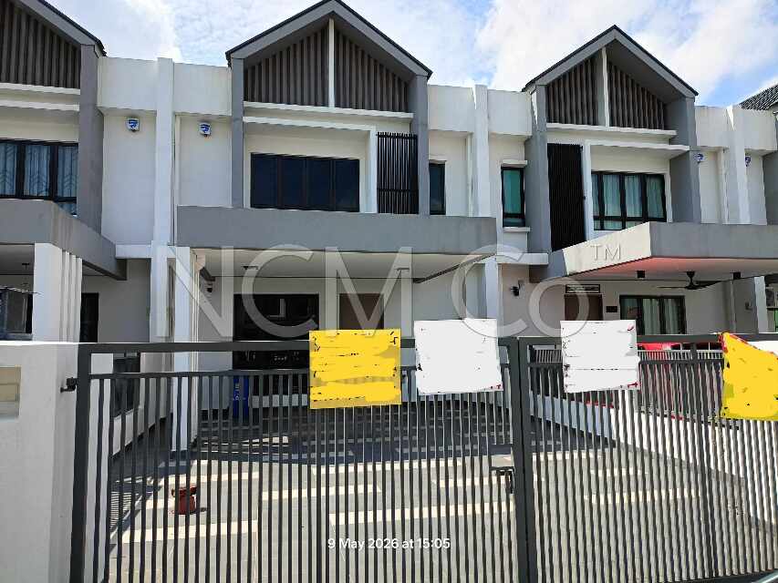 2 Storey Terrace House, Intermediate