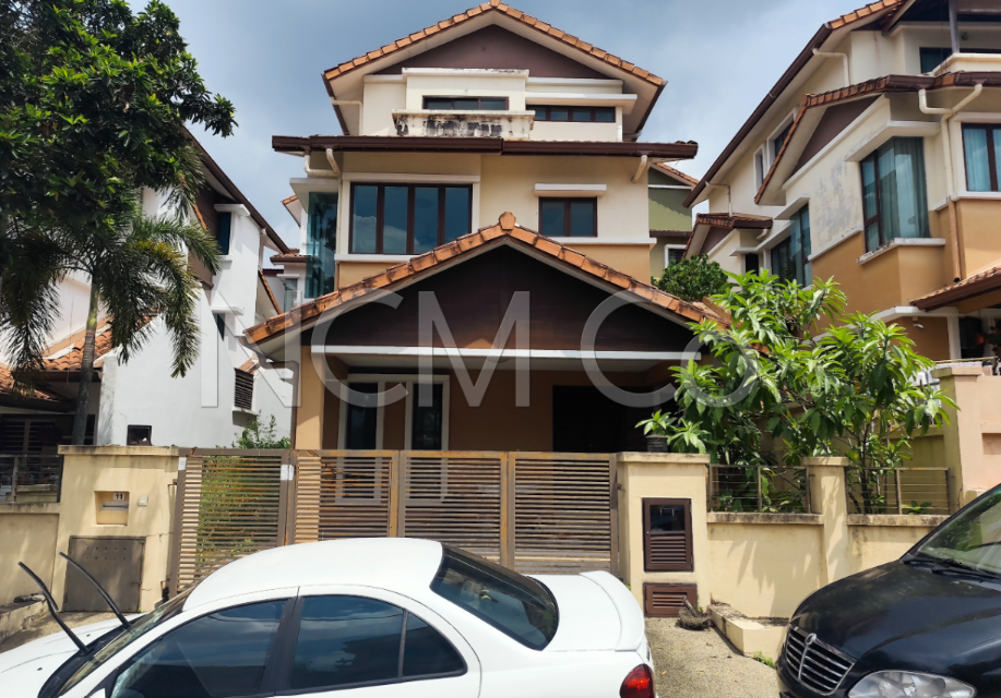 3 Storey Zero Lot Bungalow, Intermediate