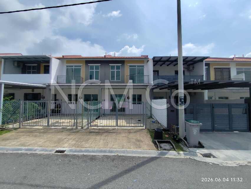 2 Storey Terrace House, Intermediate