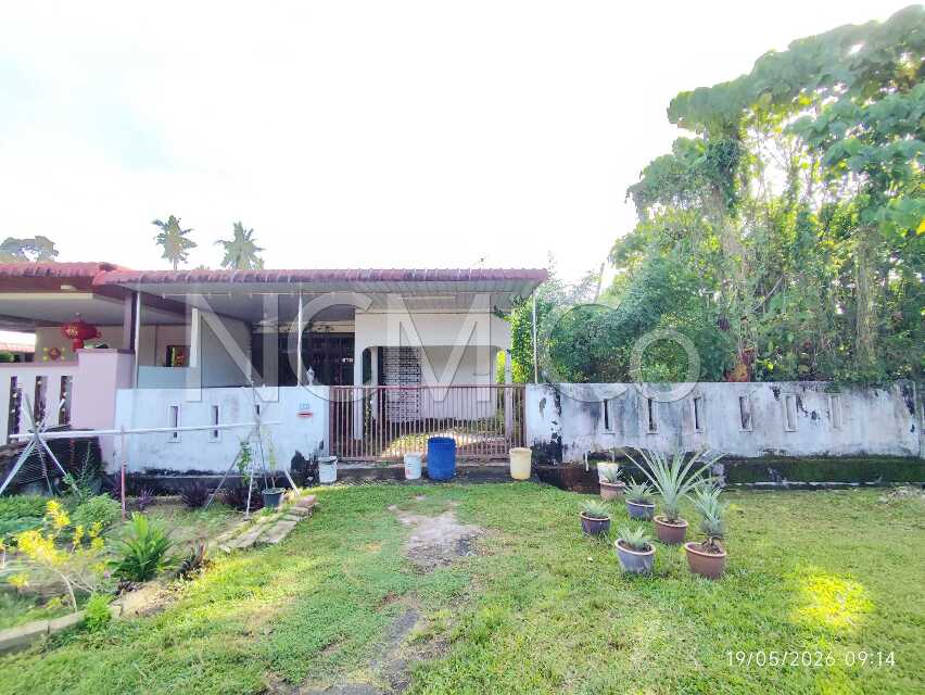 1 Storey Semi Detached House