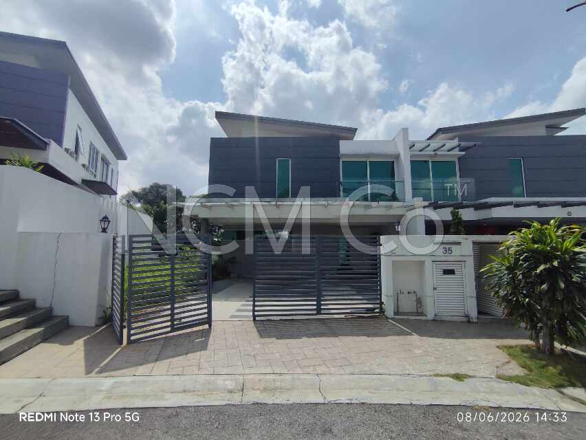 3 Storey Semi Detached House